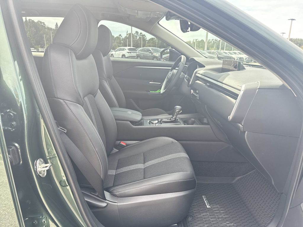 Thumbnail: 2025 Mazda CX-50 - 20