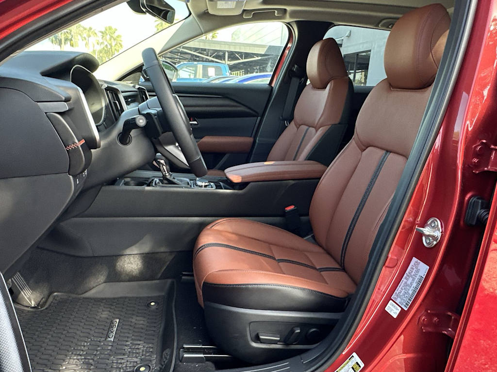 Thumbnail: 2025 Mazda CX-50 - 12