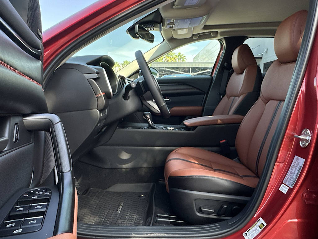 Thumbnail: 2025 Mazda CX-50 - 11