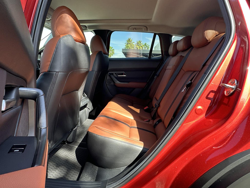 Thumbnail: 2025 Mazda CX-50 - 17