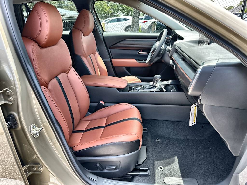 Thumbnail: 2026 Mazda CX-50 - 12