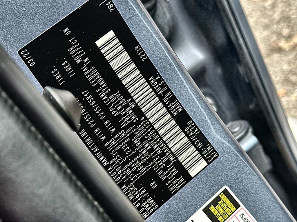 Thumbnail: 2022 Toyota Corolla Cross - 18