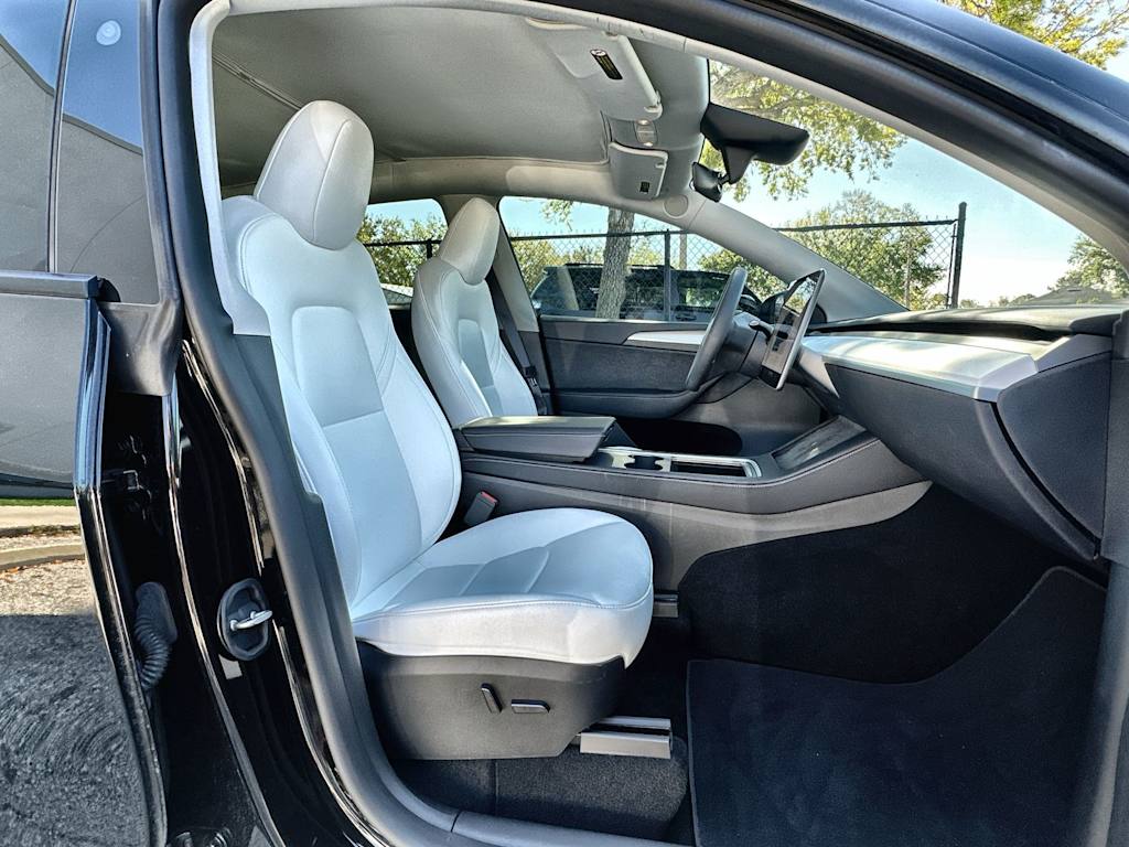 Thumbnail: 2024 Tesla Model Y - 16