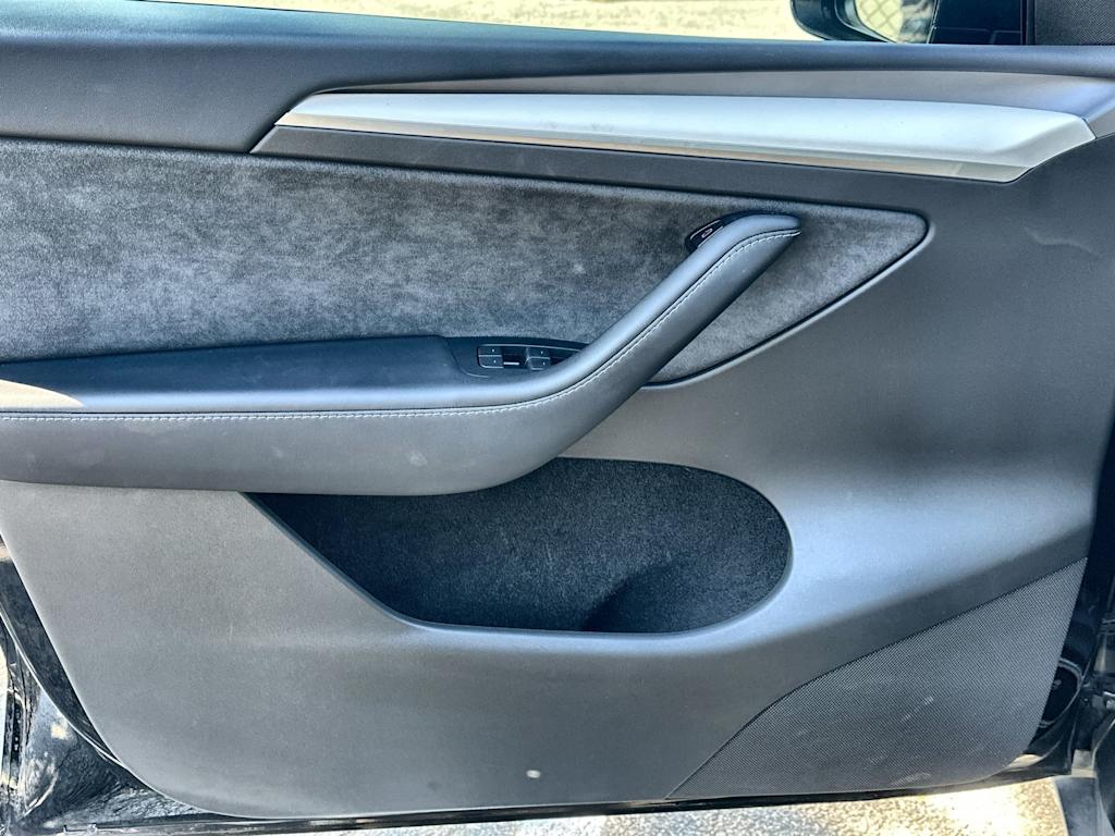 Thumbnail: 2024 Tesla Model Y - 19