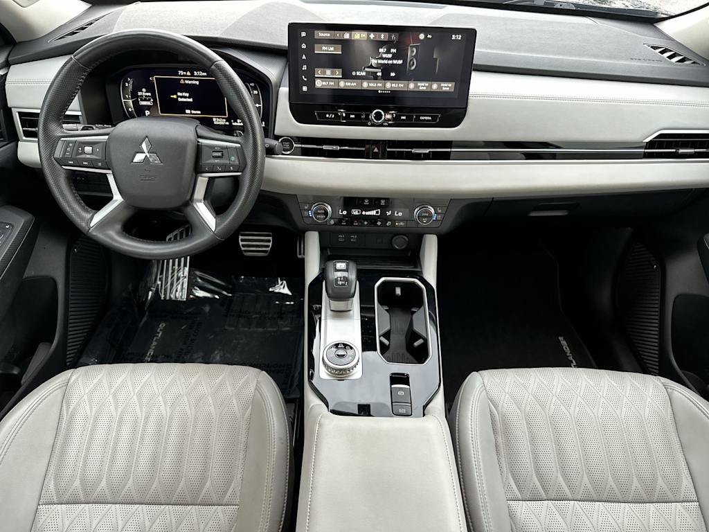 Thumbnail: 2025 Mitsubishi Outlander - 2
