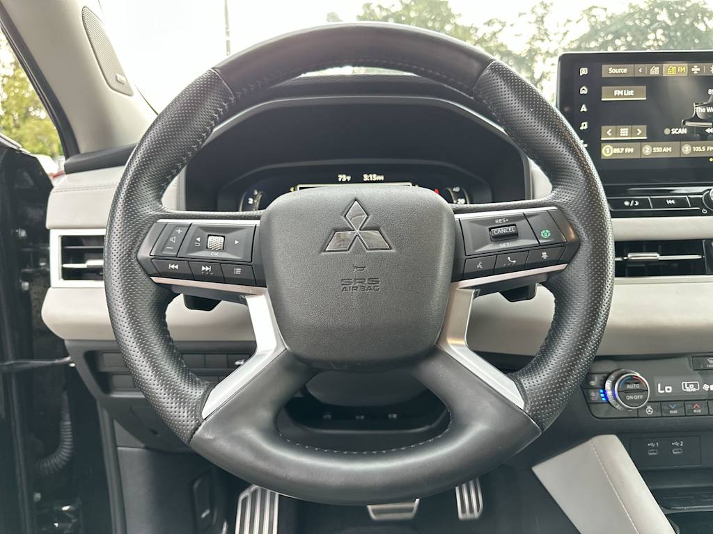 Thumbnail: 2025 Mitsubishi Outlander - 9