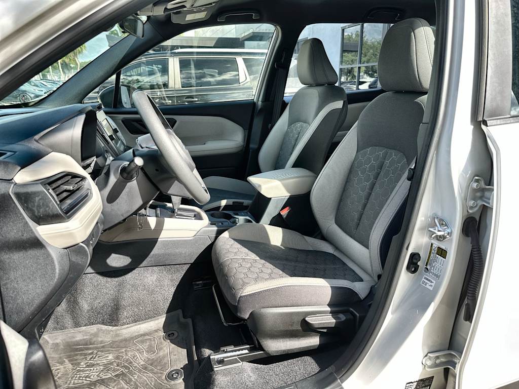 Thumbnail: 2025 Subaru Forester - 12