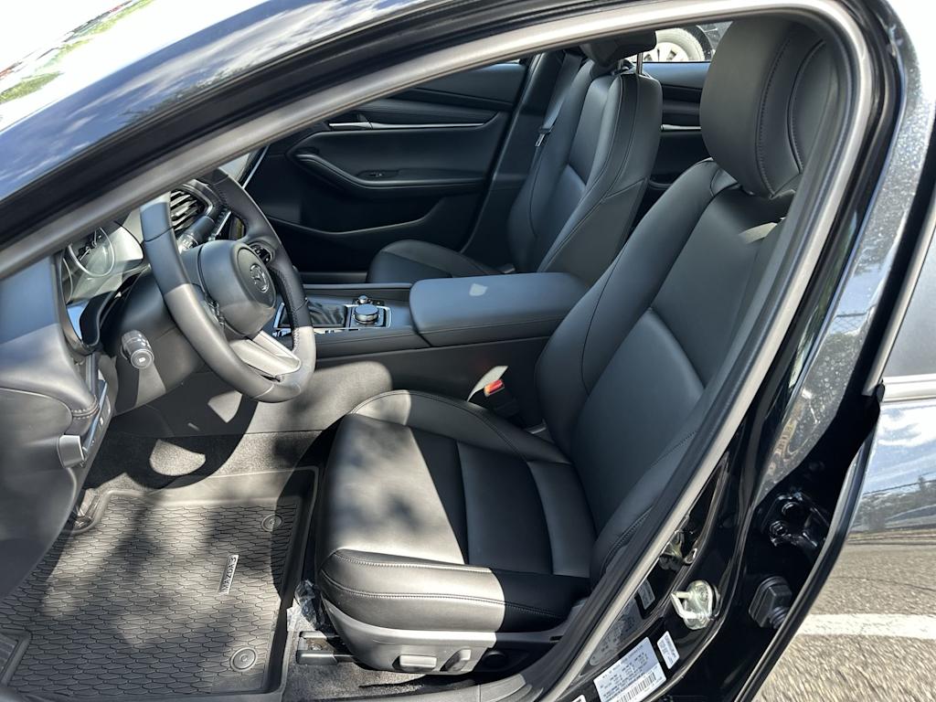 Thumbnail: 2026 Mazda Mazda3 - 9