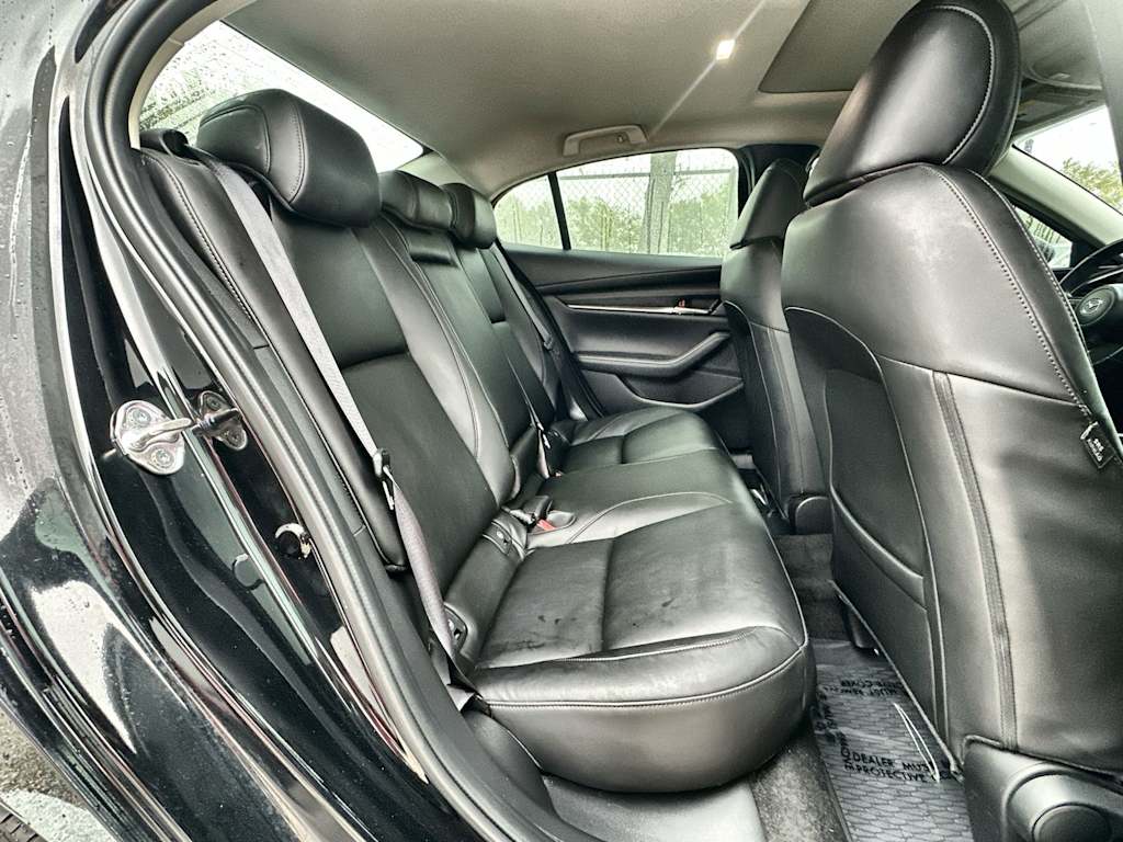 Thumbnail: 2025 Mazda Mazda3 - 25