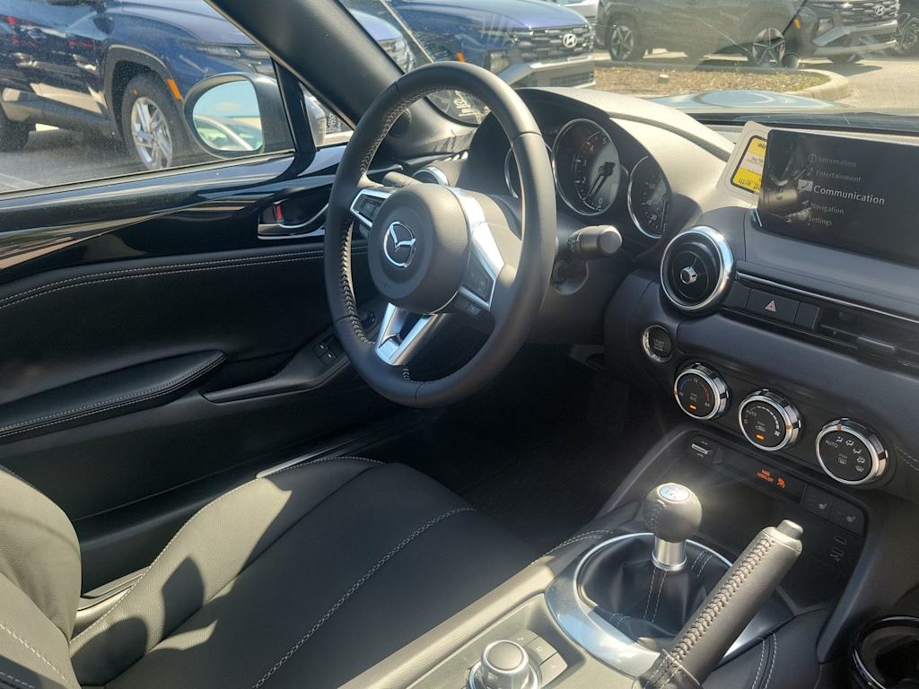 Thumbnail: 2025 Mazda MX-5 Miata - 2