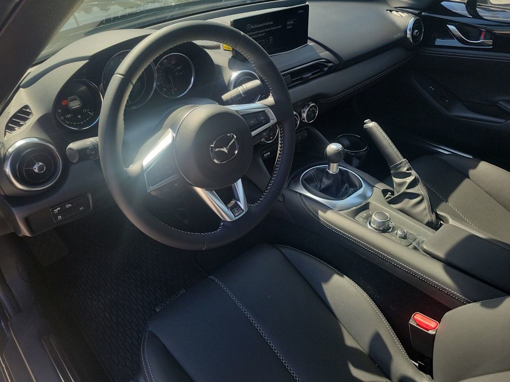 Thumbnail: 2025 Mazda MX-5 Miata - 8
