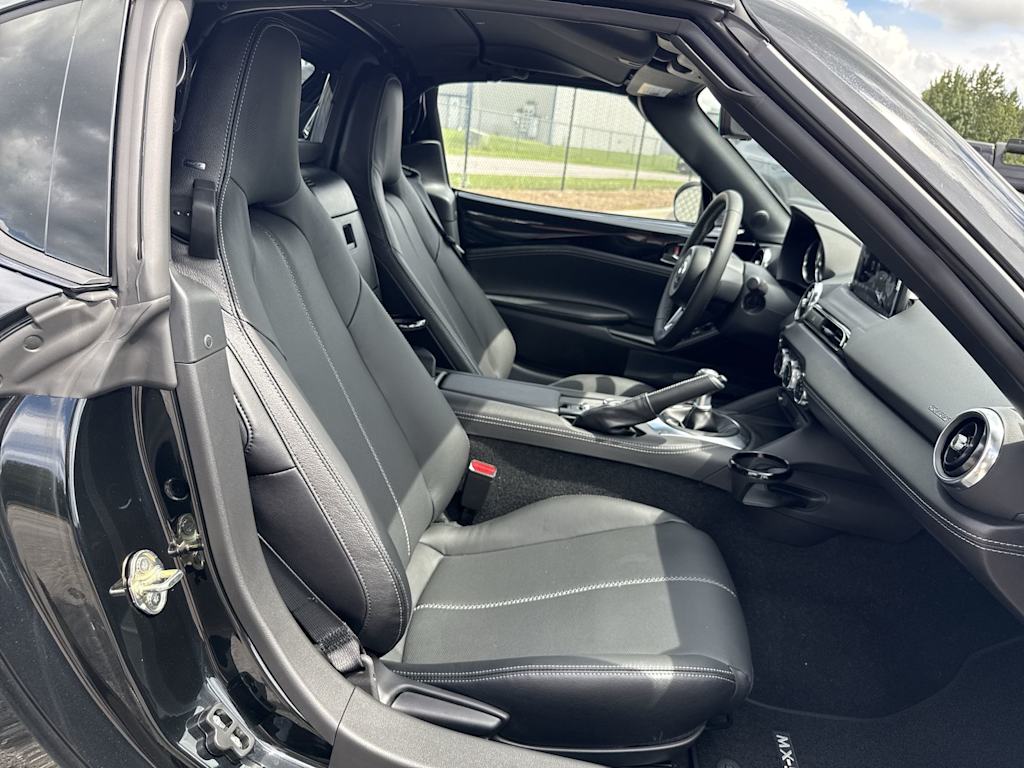 Thumbnail: 2025 Mazda MX-5 Miata - 19