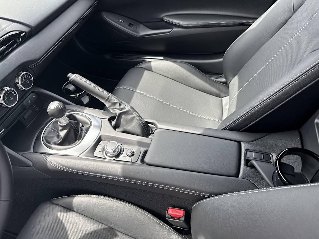 Thumbnail: 2025 Mazda MX-5 Miata - 13