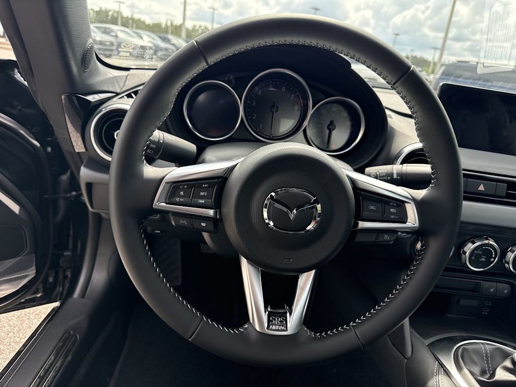 Thumbnail: 2025 Mazda MX-5 Miata - 10