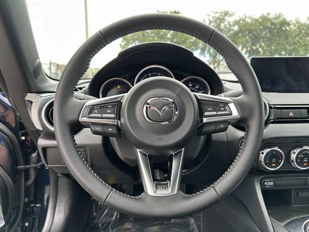 Thumbnail: 2026 Mazda MX-5 Miata - 9