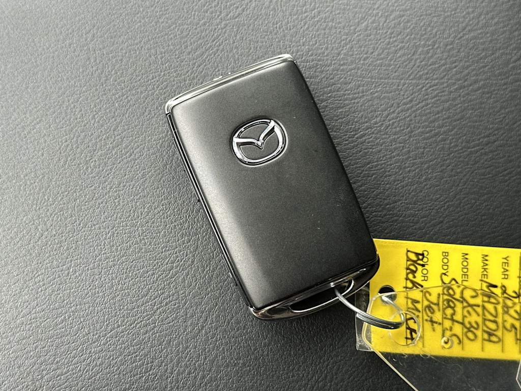 Thumbnail: 2025 Mazda CX-5 - 17