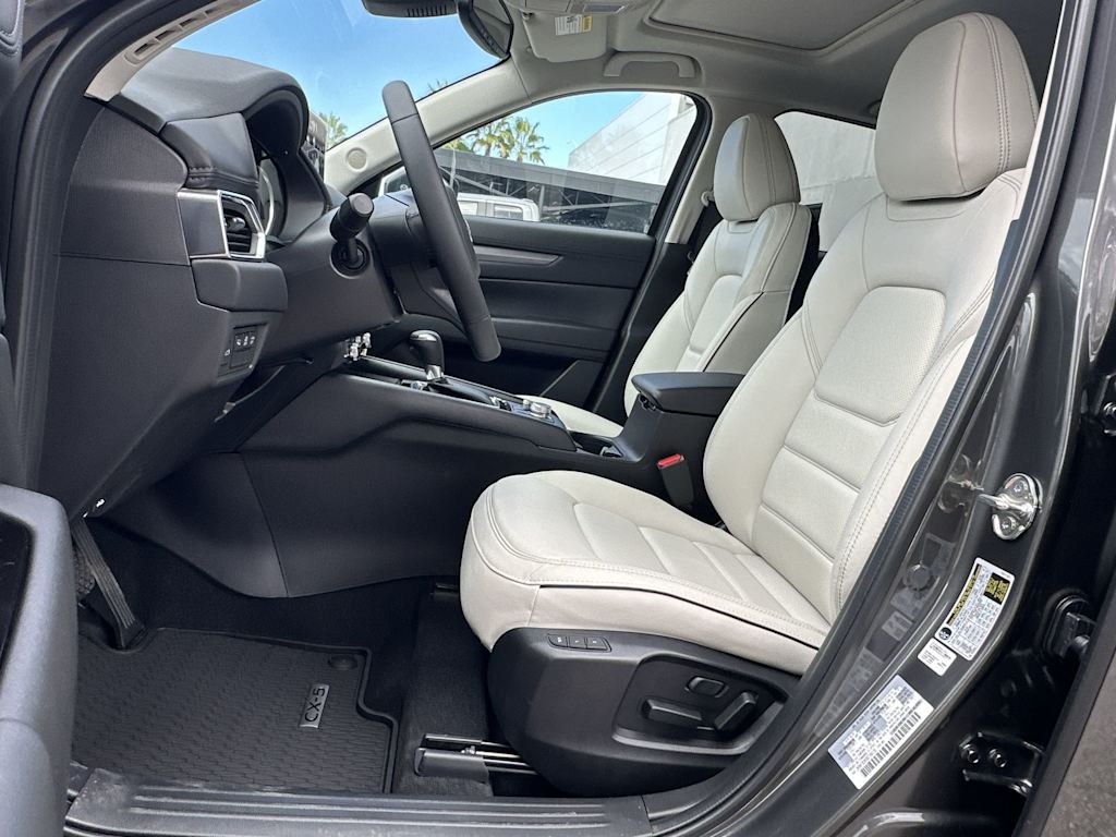 Thumbnail: 2025 Mazda CX-5 - 12