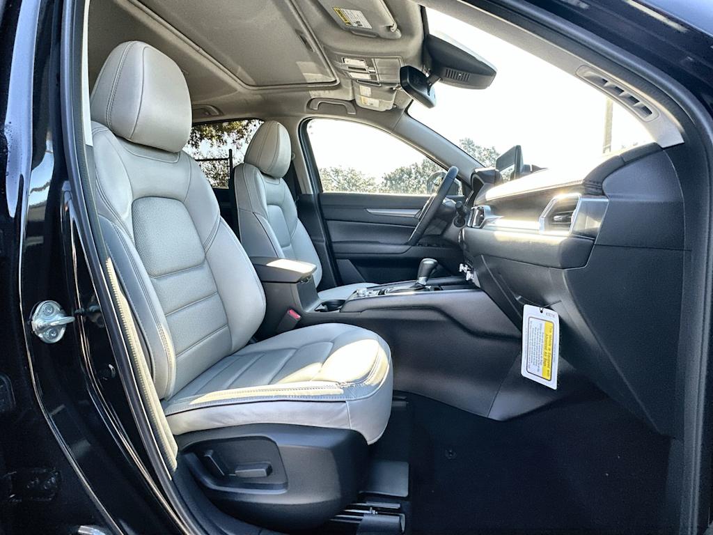 Thumbnail: 2025 Mazda CX-5 - 21