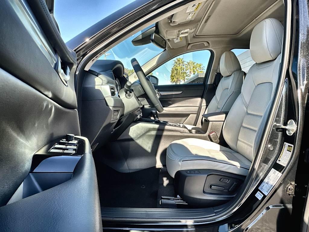 Thumbnail: 2025 Mazda CX-5 - 11