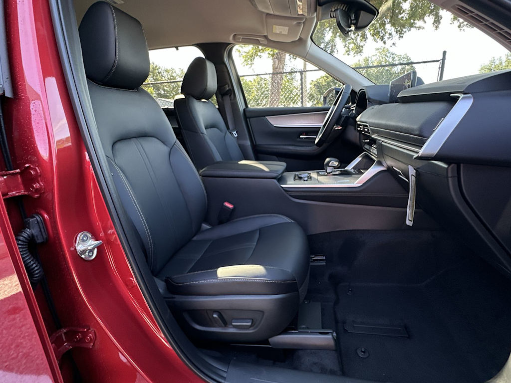 Thumbnail: 2026 Mazda CX-70 - 20