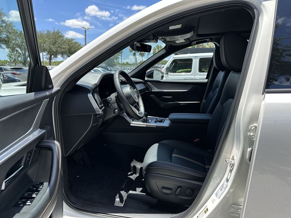 Thumbnail: 2026 Mazda CX-70 - 18