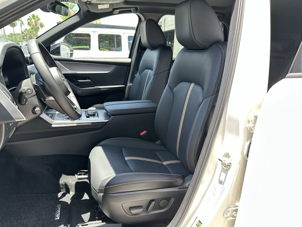 Thumbnail: 2026 Mazda CX-70 - 10
