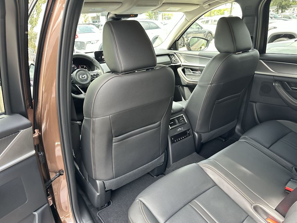 Thumbnail: 2026 Mazda CX-70 - 23