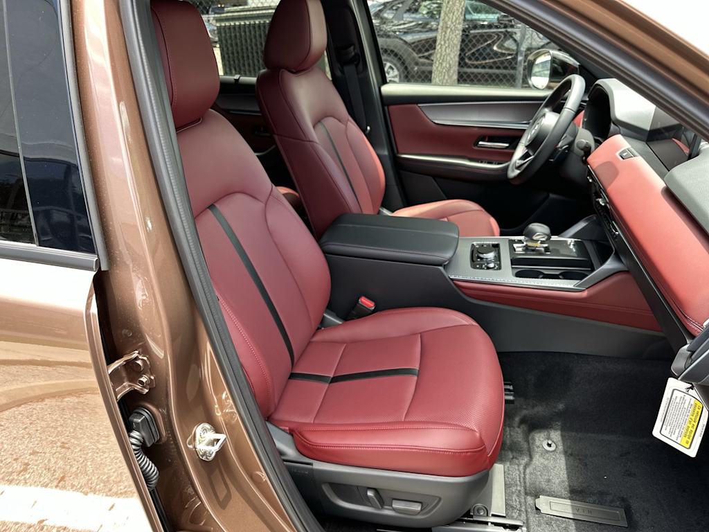 Thumbnail: 2026 Mazda CX-70 - 10