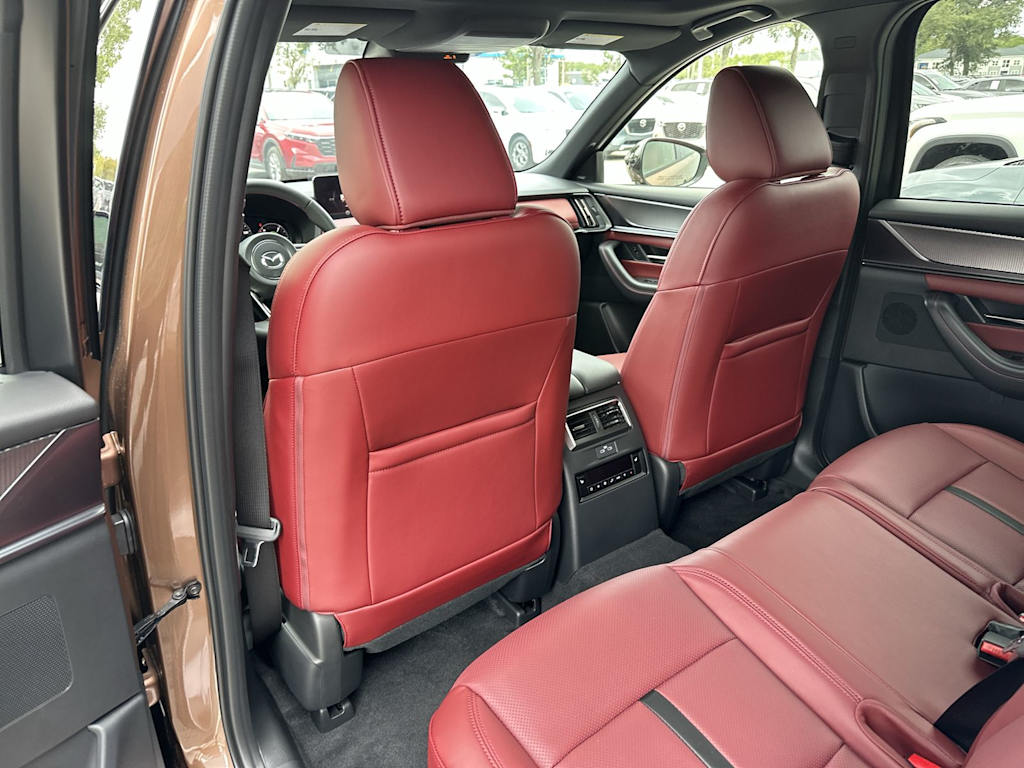 Thumbnail: 2026 Mazda CX-70 - 23