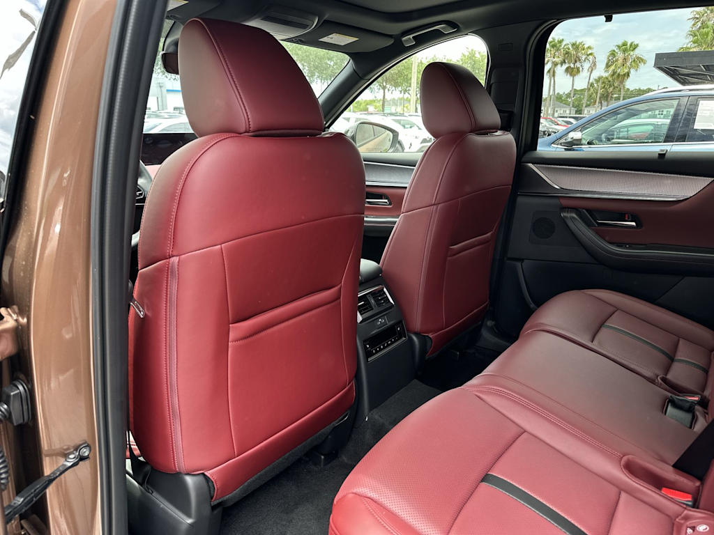 Thumbnail: 2026 Mazda CX-70 - 25