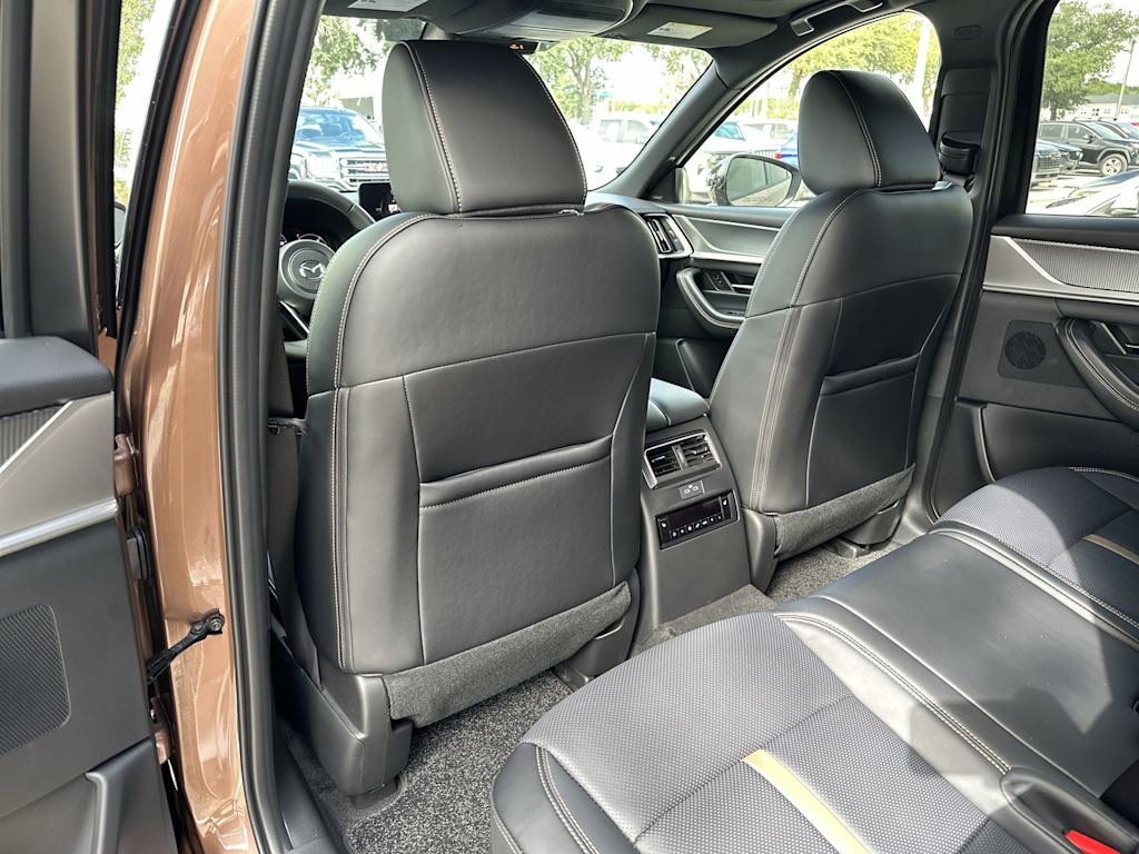 Thumbnail: 2026 Mazda CX-70 - 23