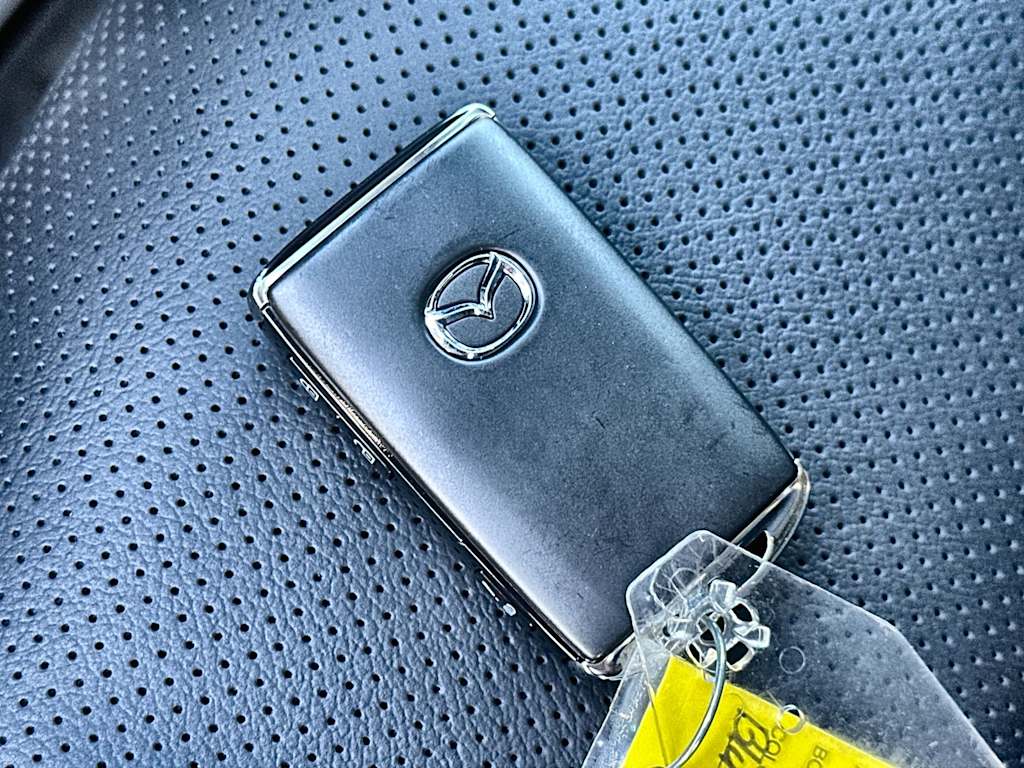 Thumbnail: 2026 Mazda CX-90 - 15