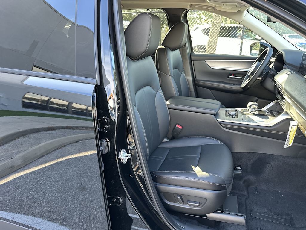 Thumbnail: 2026 Mazda CX-90 - 18