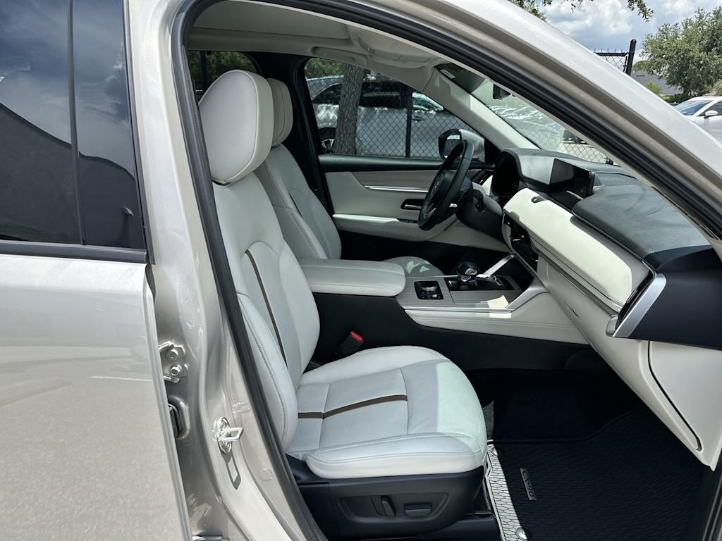 Thumbnail: 2024 Mazda CX-90 - 10