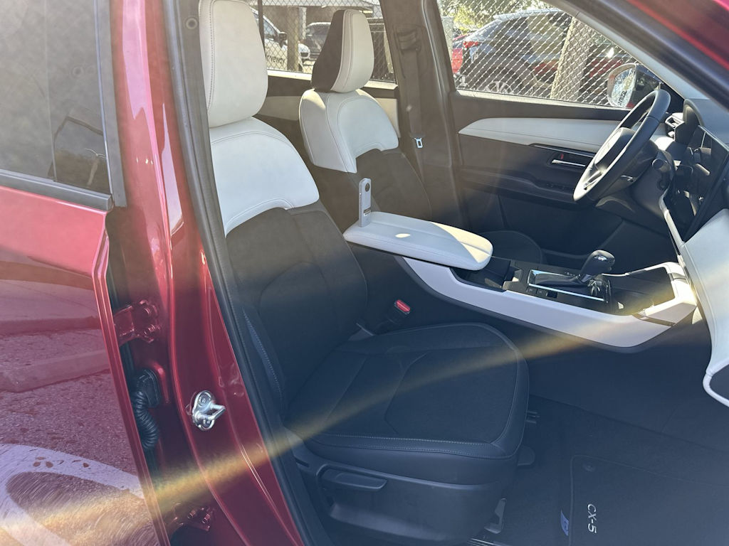 Thumbnail: 2026 Mazda CX-5 - 10