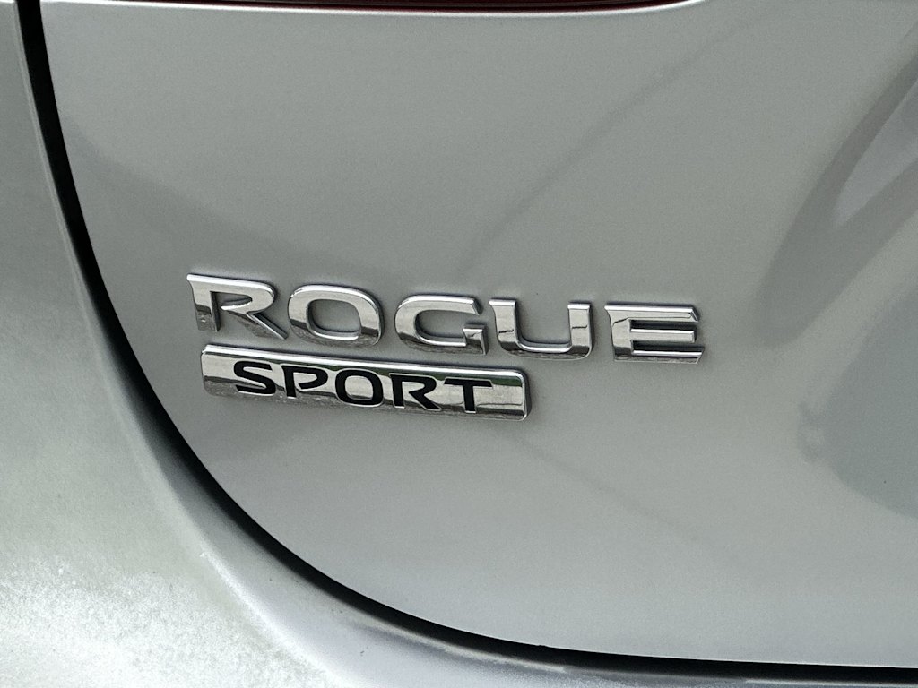 Thumbnail: 2018 Nissan Rogue Sport - 7
