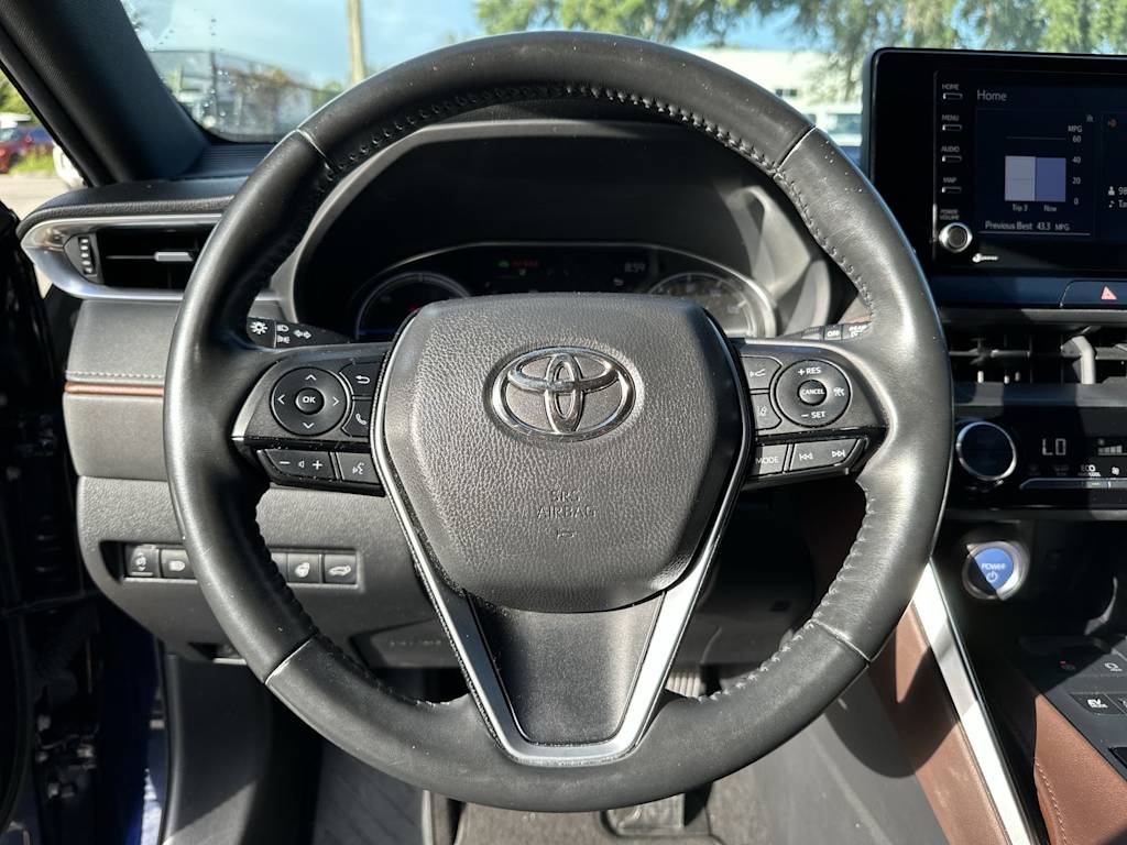 Thumbnail: 2021 Toyota Venza - 9