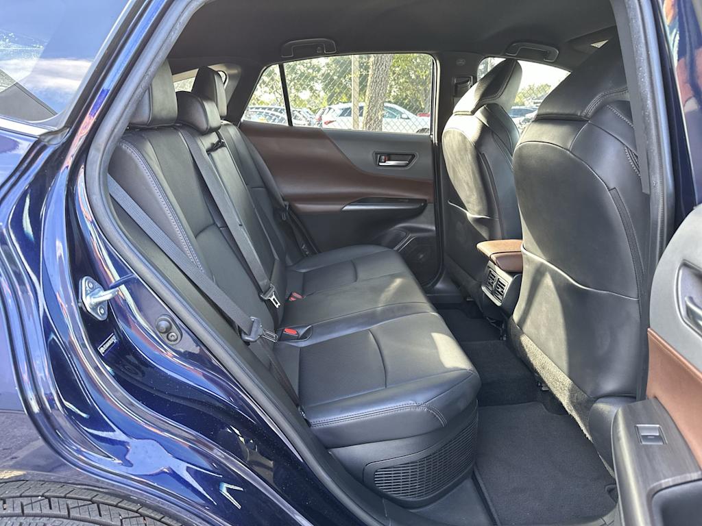 Thumbnail: 2021 Toyota Venza - 25
