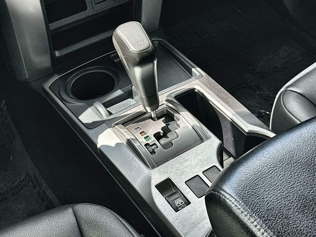 Thumbnail: 2022 Toyota 4Runner - 14