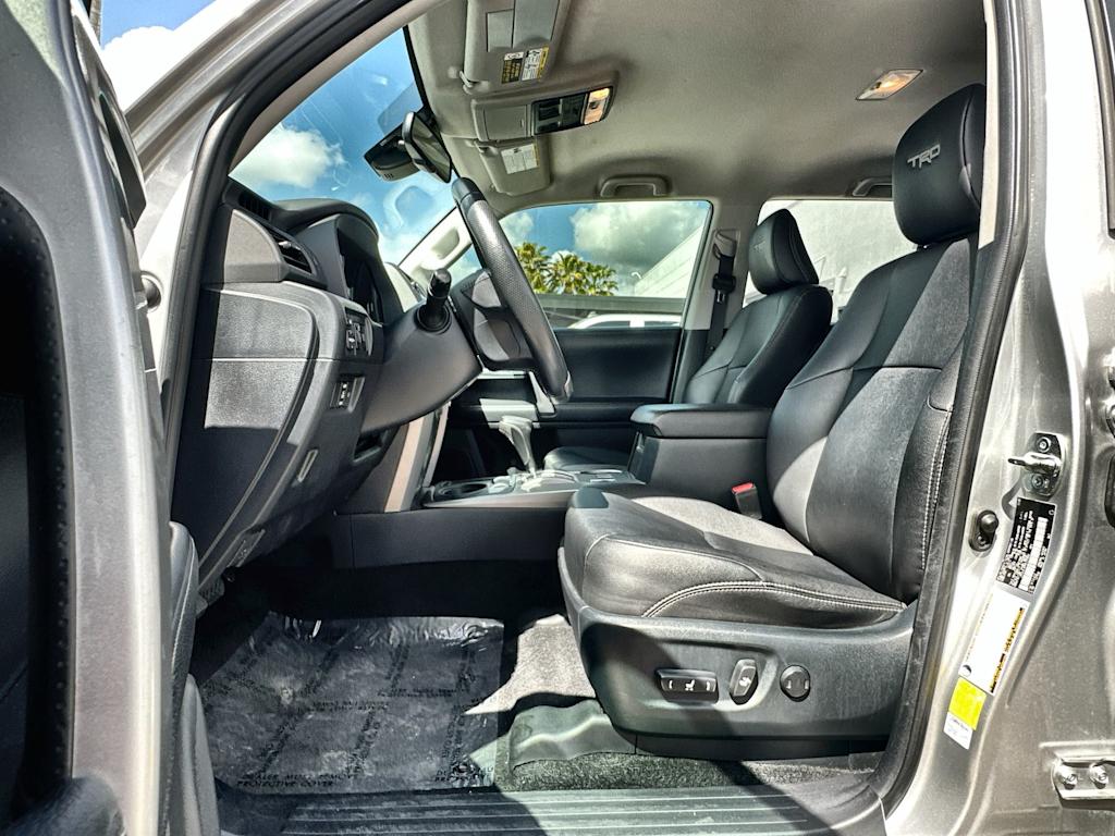 Thumbnail: 2022 Toyota 4Runner - 11