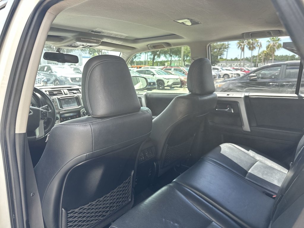 Thumbnail: 2019 Toyota 4Runner - 25