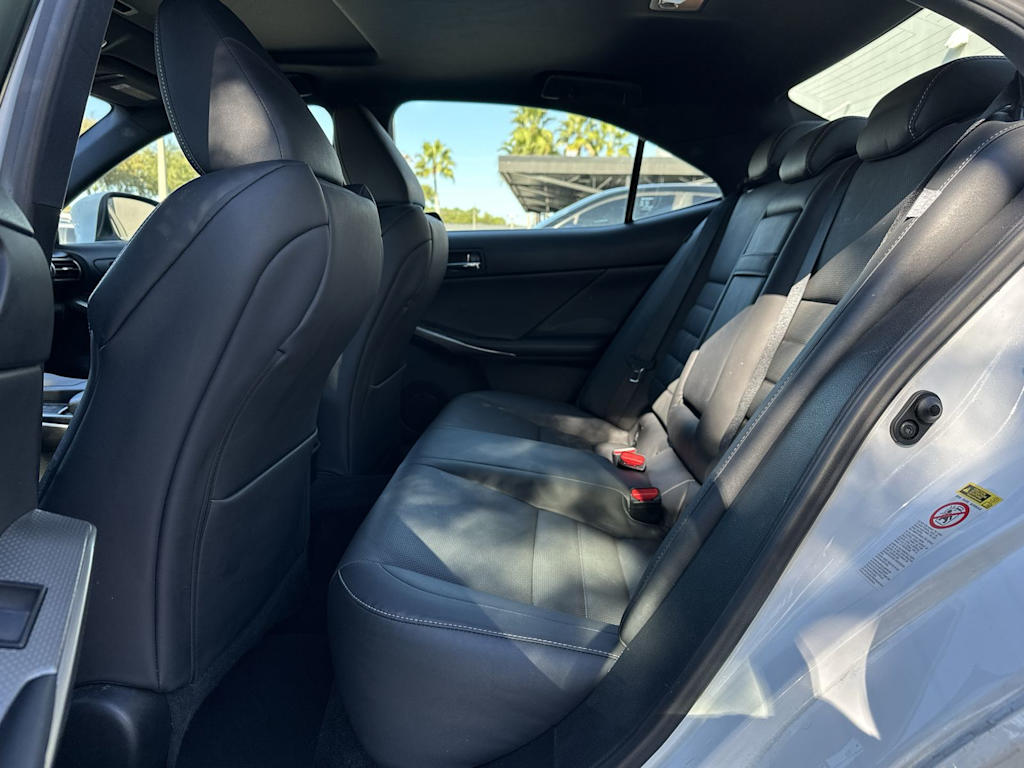 Thumbnail: 2014 Lexus IS - 20