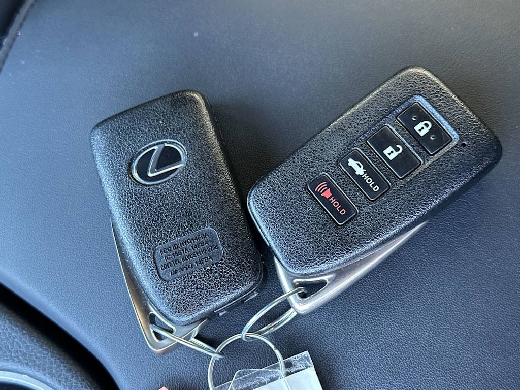 Thumbnail: 2014 Lexus IS - 17