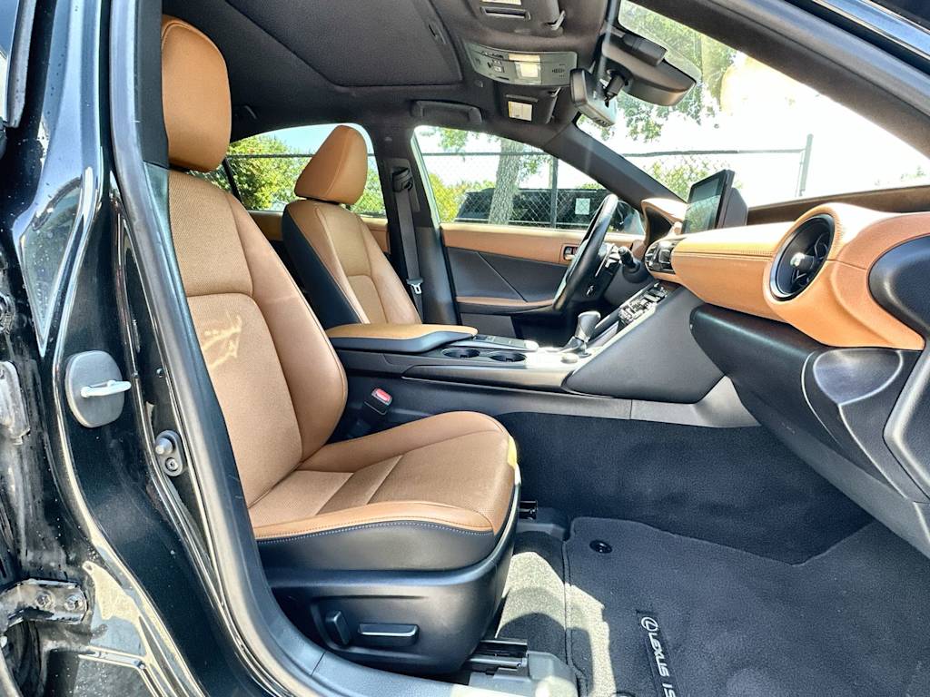 Thumbnail: 2025 Lexus ES - 22