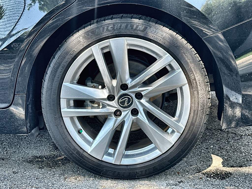 Thumbnail: 2025 Lexus ES - 8