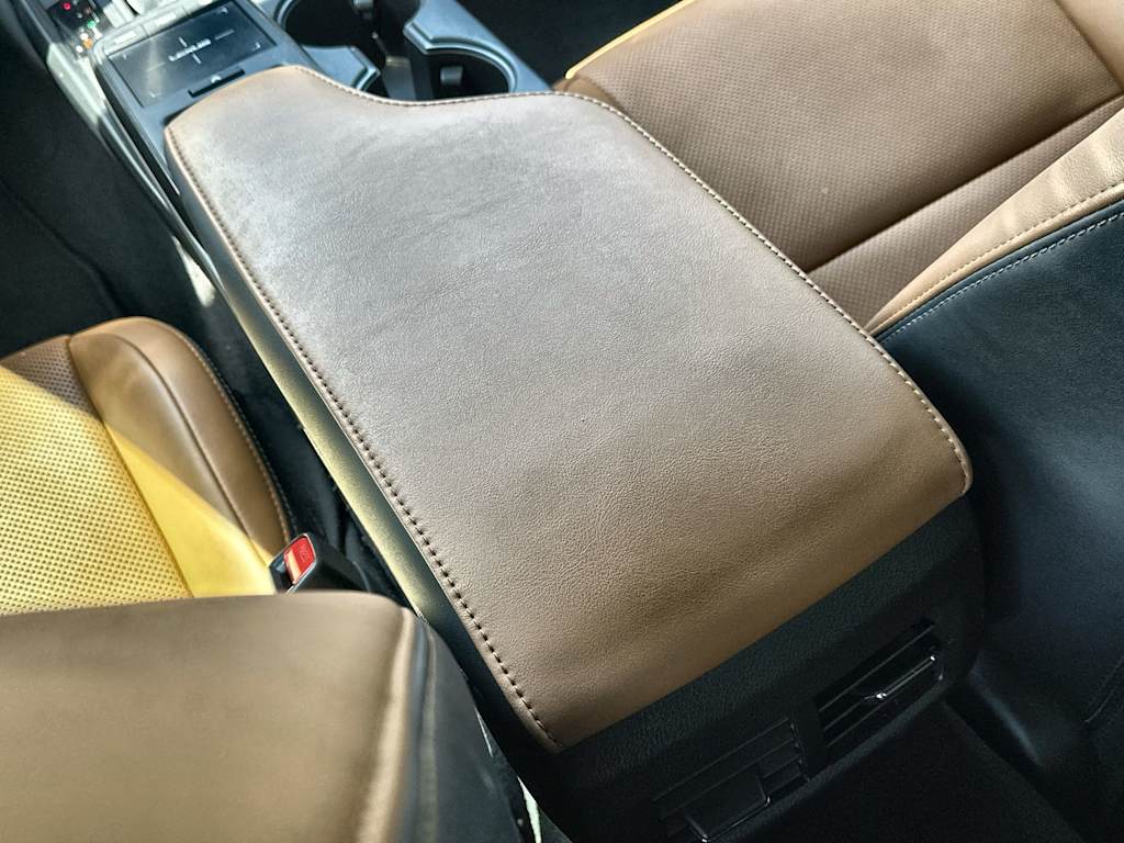 Thumbnail: 2025 Lexus ES - 28