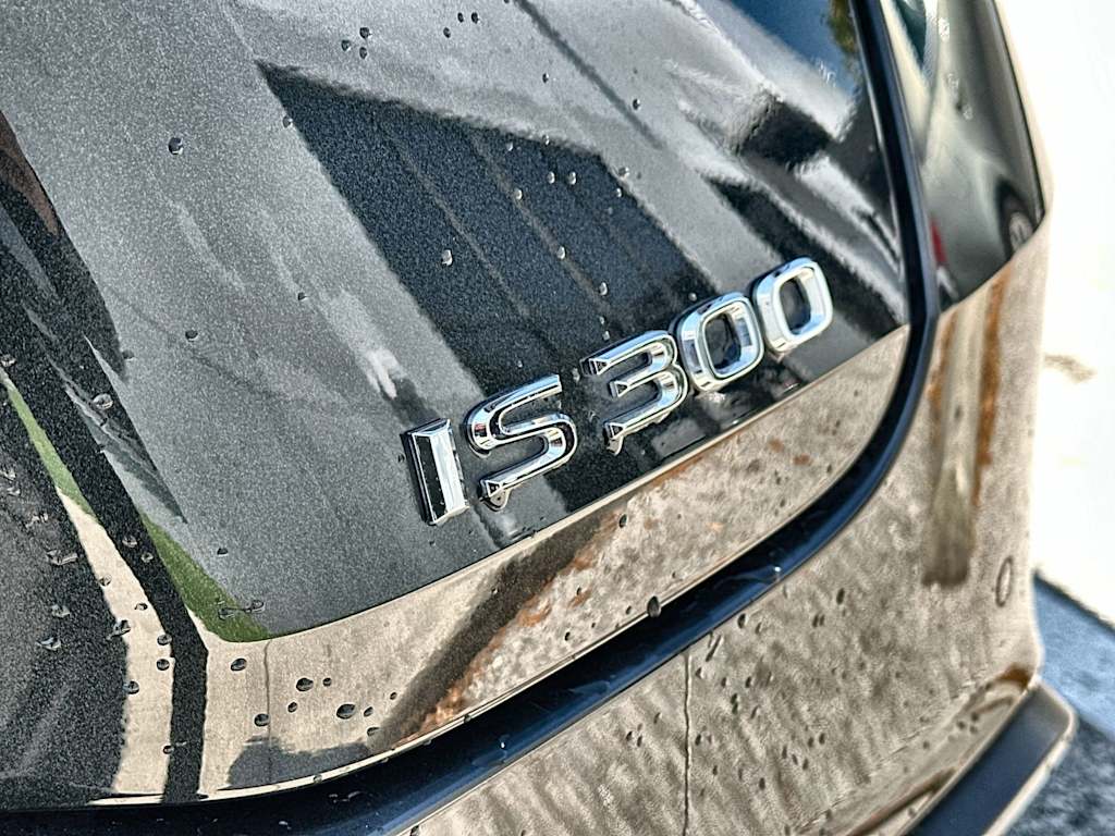 Thumbnail: 2025 Lexus ES - 7