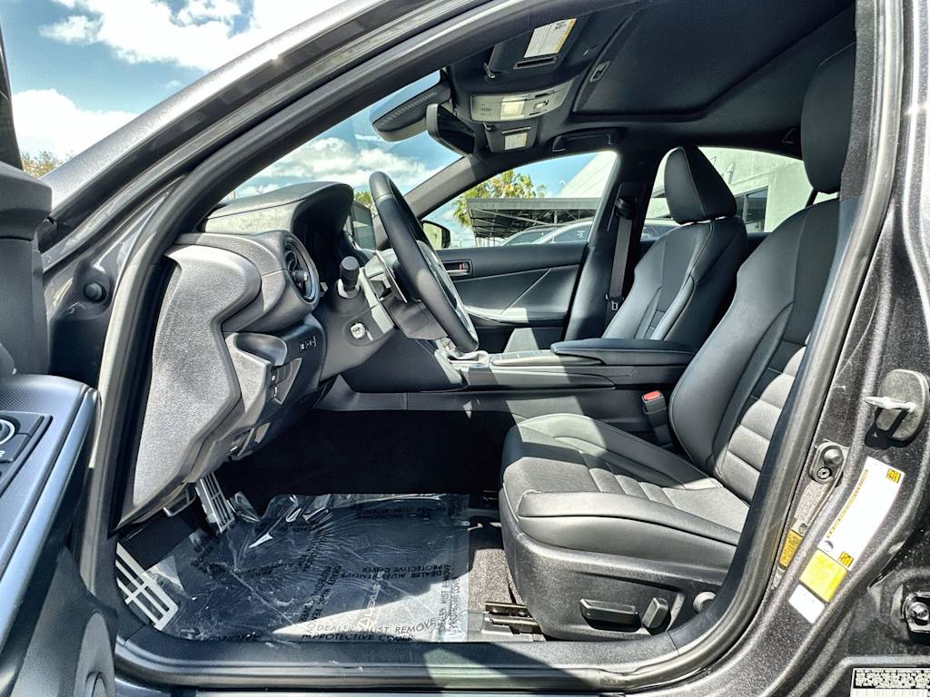 Thumbnail: 2023 Lexus IS - 11