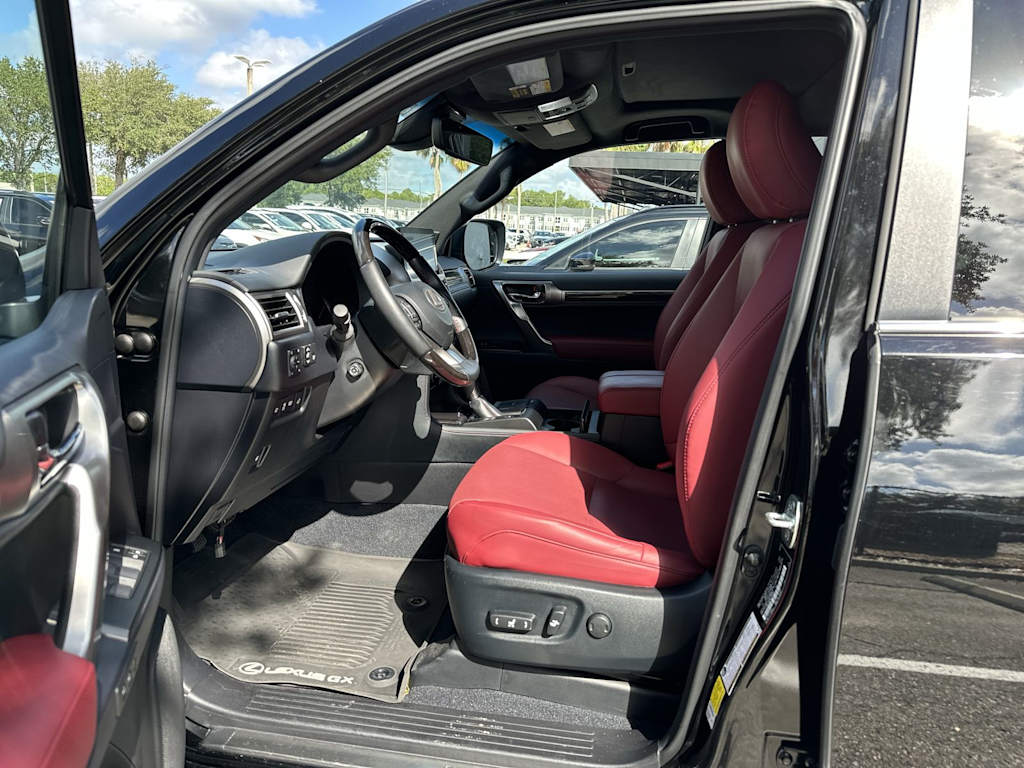 Thumbnail: 2023 Lexus GX - 10