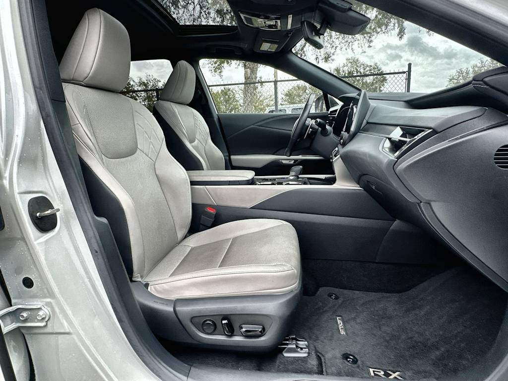 Thumbnail: 2024 Lexus RX - 20